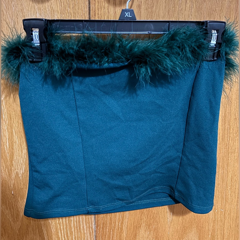 Papaya Sleeveless Green Feather Top